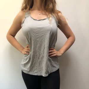 Light gray Everlane tank top